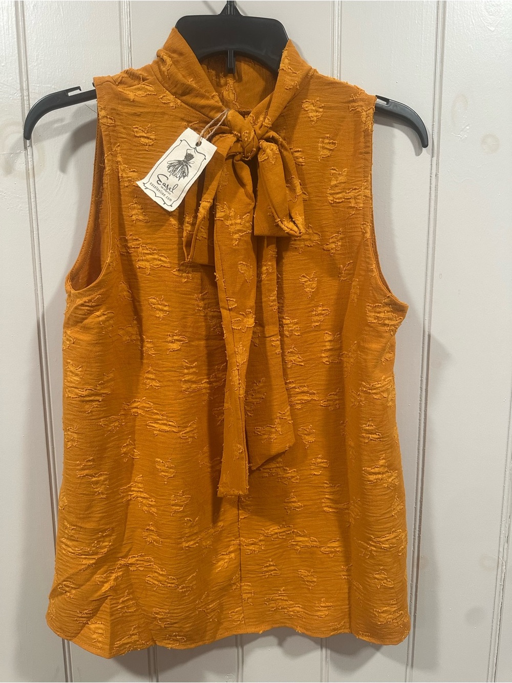 Easel✨Bow-Tie Neck Sleeveless Camisole in Rust Orange